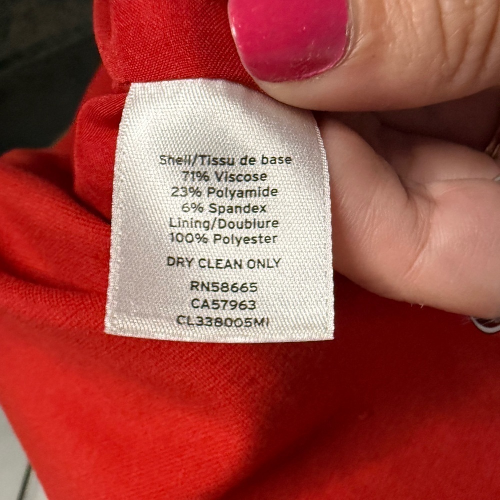 Classiques Entier Red VNeck Sheath Dress 2 - Picture 7 of 8